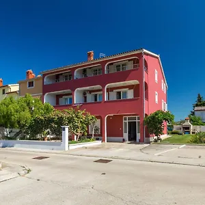 https://apartments-boris-fazana.pula-hotels.org